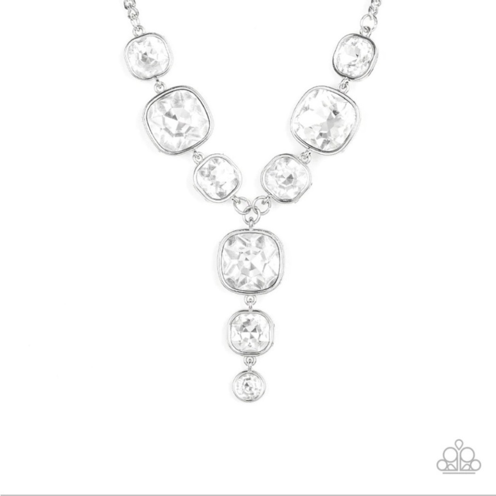 “Legendary Luster”-Elegant Silver Necklace with Clear Stones